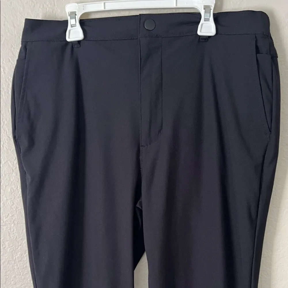 Like New! Cuts Clothing AO Five-Pocket Stretch Jogger Pants Black in Size L
